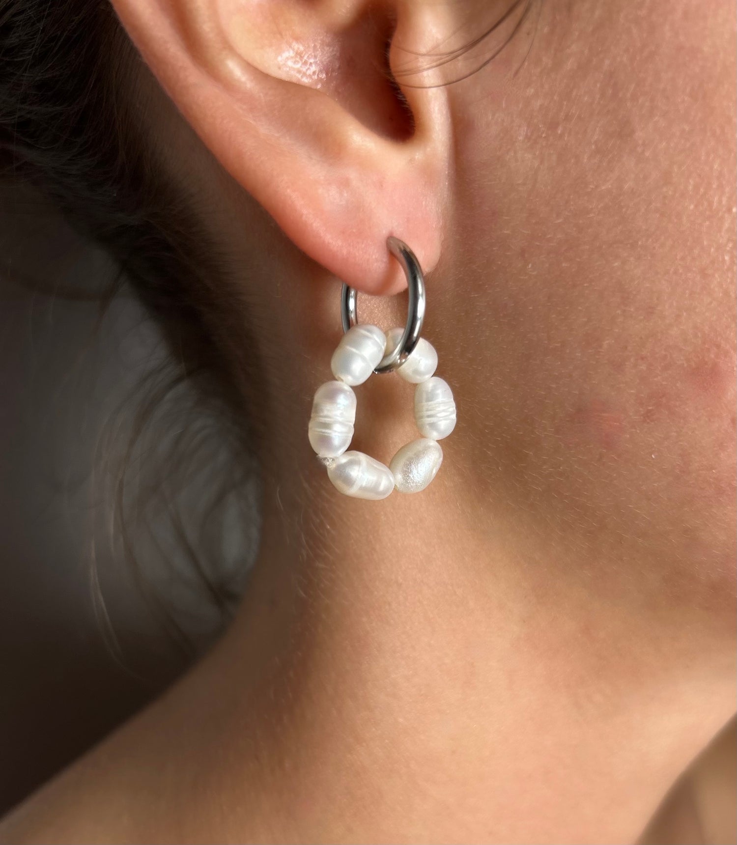 Boucles d'oreilles perle d'eau douce et acier inoxydable argenté